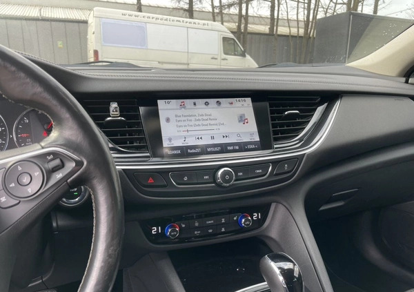 Opel Insignia cena 49500 przebieg: 378000, rok produkcji 2018 z Bytów małe 497